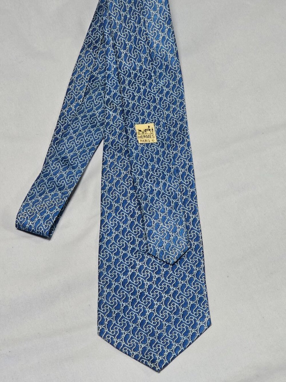 Hermes 007881 MA Blue 100% Silk Tie - Picture 10 of 14